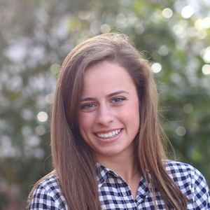 Meet your Posher, Caitlin